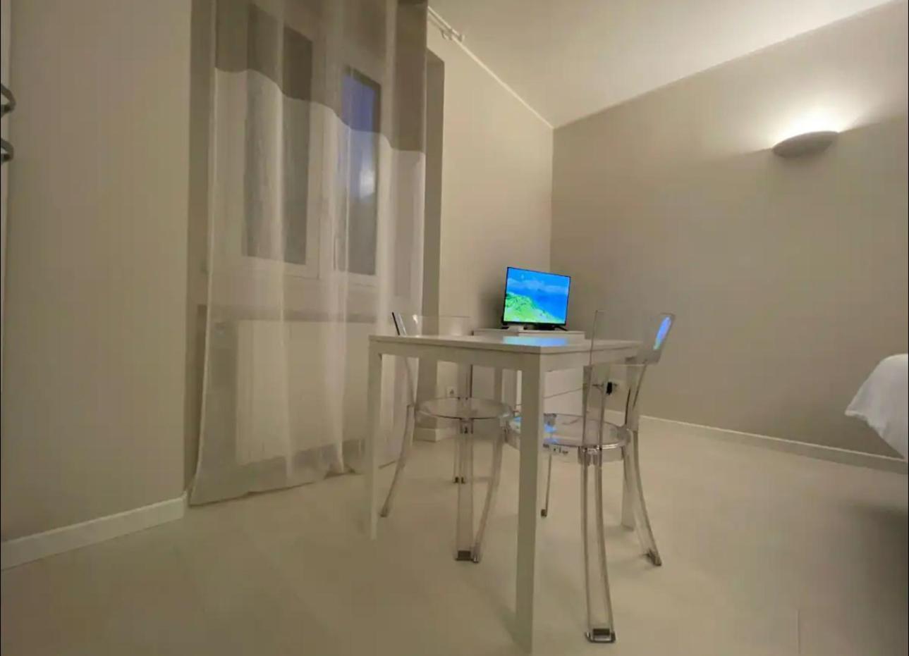 Appartement Regina In Sky Santa Giulia - Sky Tv, Wifi E Breakfast Box